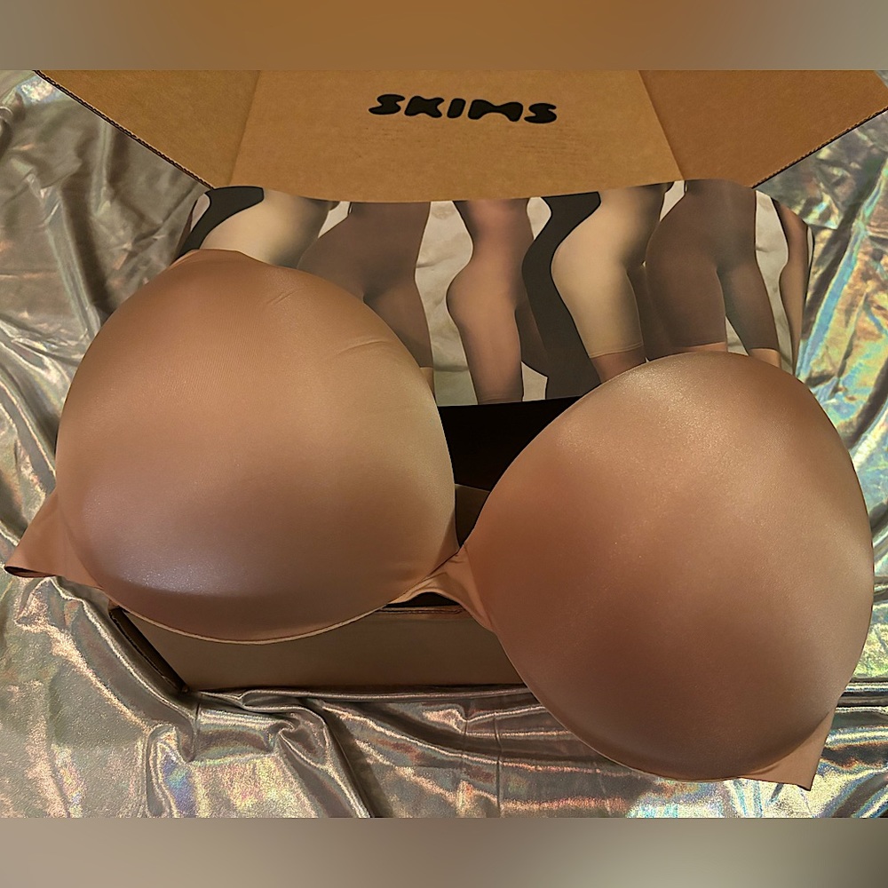 SKIMS Ultimate Bra Teardrop Push-Up Bra